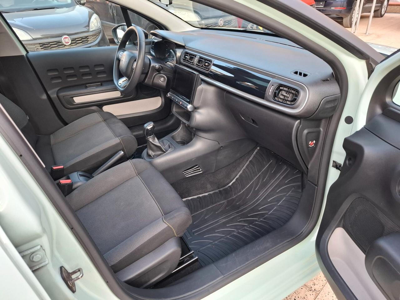 Citroën C3 - 1.2 Pure Tech Fele 105g | Tetto in vetro | Climatizzatore |