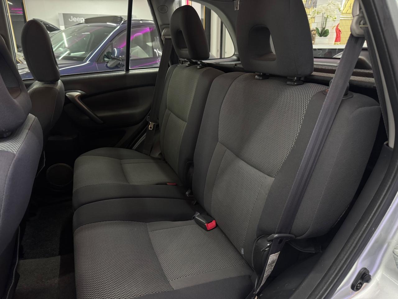 Toyota RAV4 2.0 Tdi D-4D Sol Full Opt