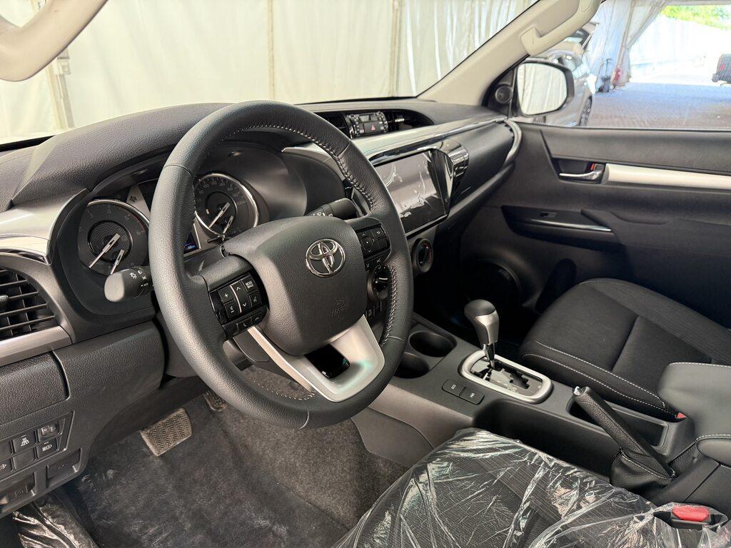 Toyota Hilux Double Cab 2.4 D-4D Lounge A/T