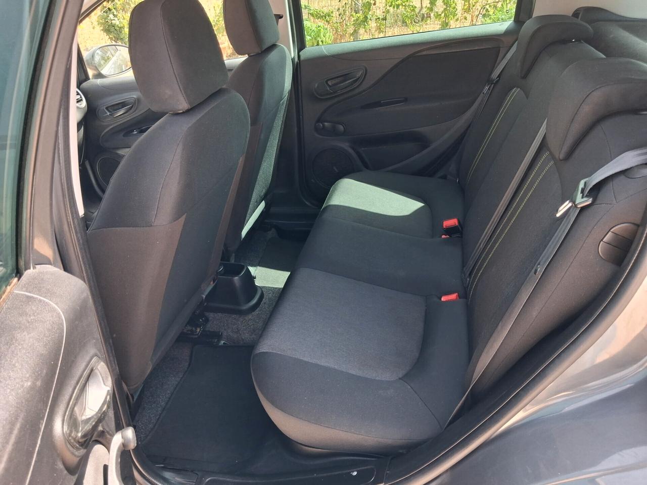 Fiat Punto 1.2 8V 5 porte young DA RIVEDERE MOTORE
