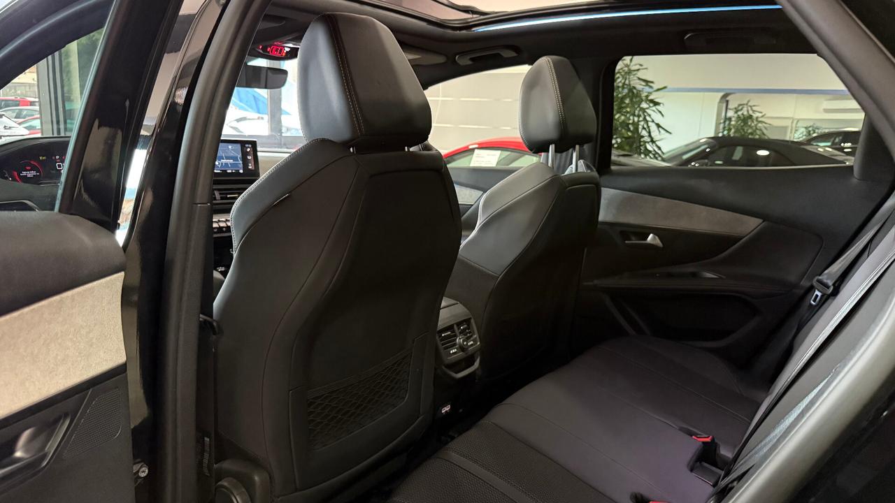 PEUGEOT 3008 1.5 131 CV GT PACK TETTO APRIBILE