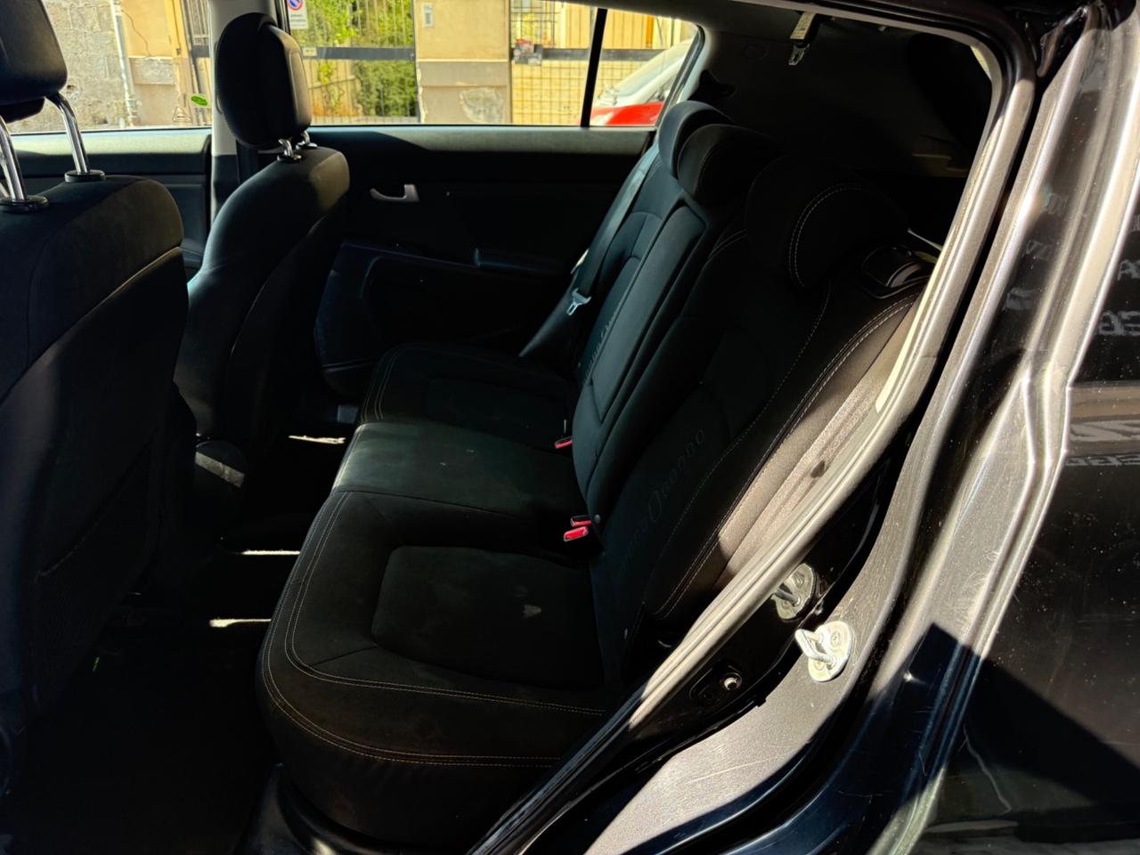 Kia Sportage 1.7 CRDI VGT 2WD Active