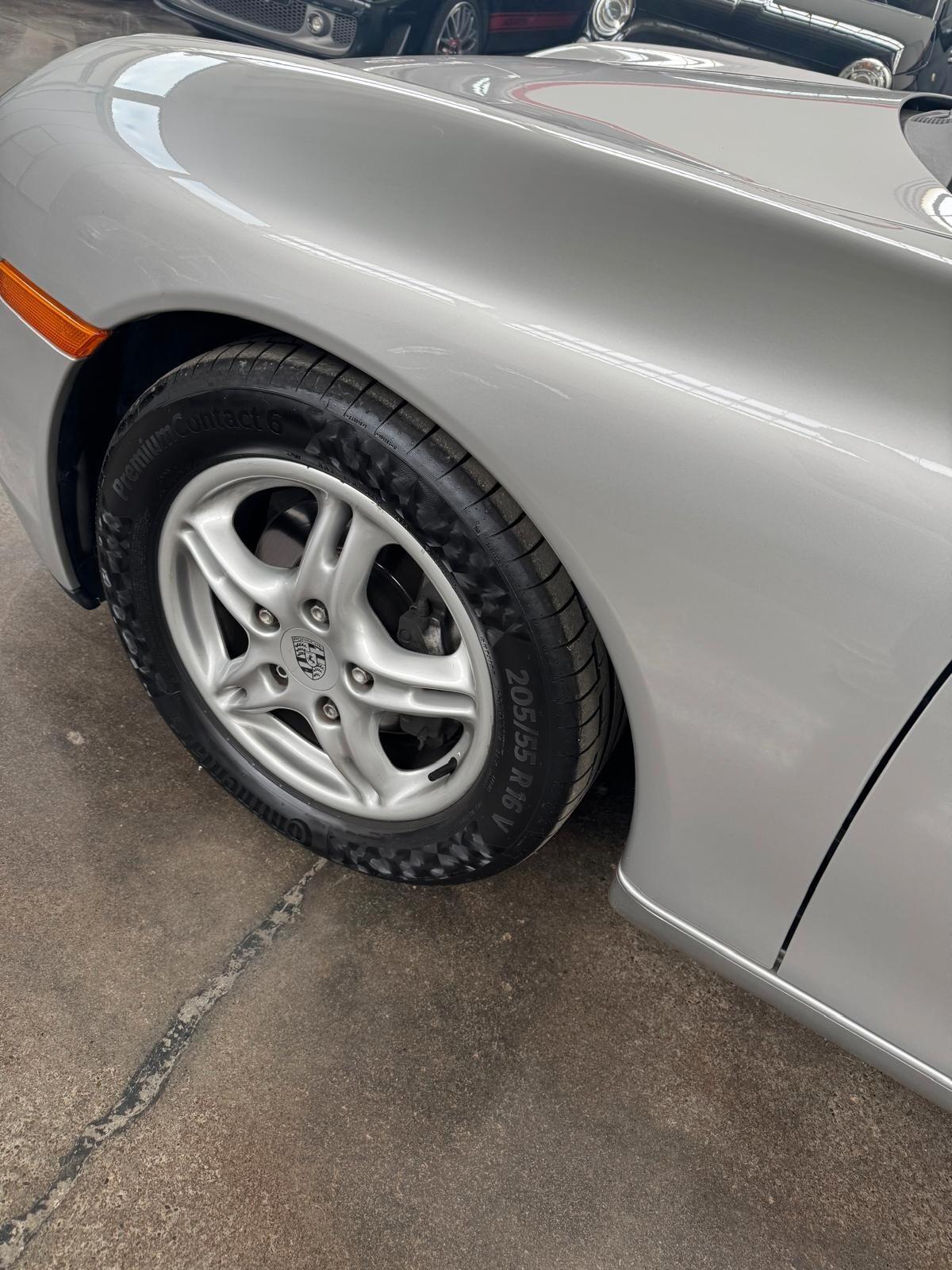 Porsche Boxster 2.7i 24V cat