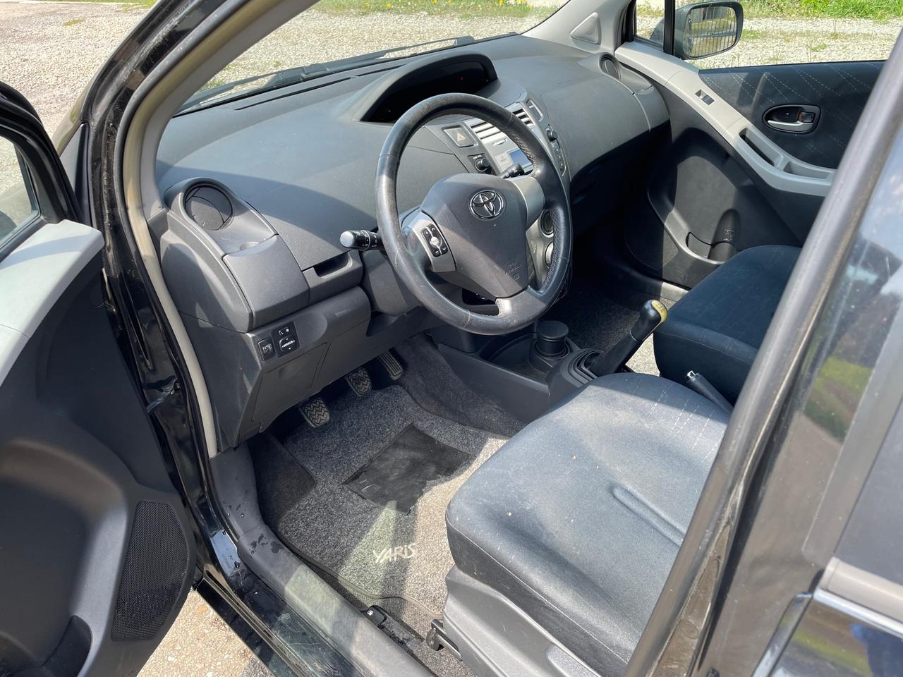 Toyota Yaris 1.3 5 porte Sol