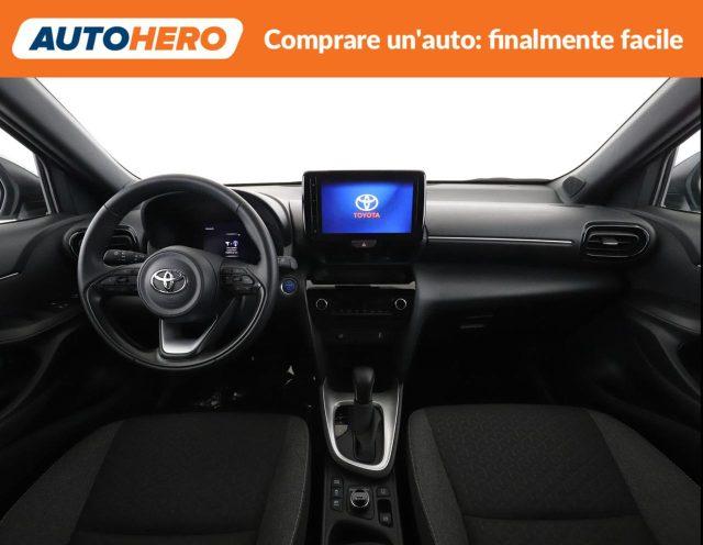 TOYOTA Yaris Cross 1.5 Hybrid 5p. E-CVT AWD-i Orange Edition