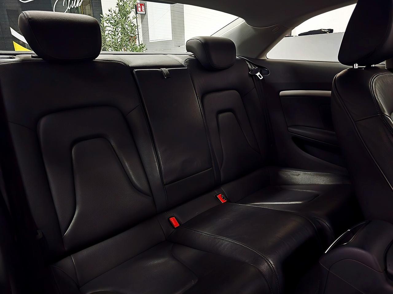 Audi A5 2.0 TFSI 180 CV Ambition