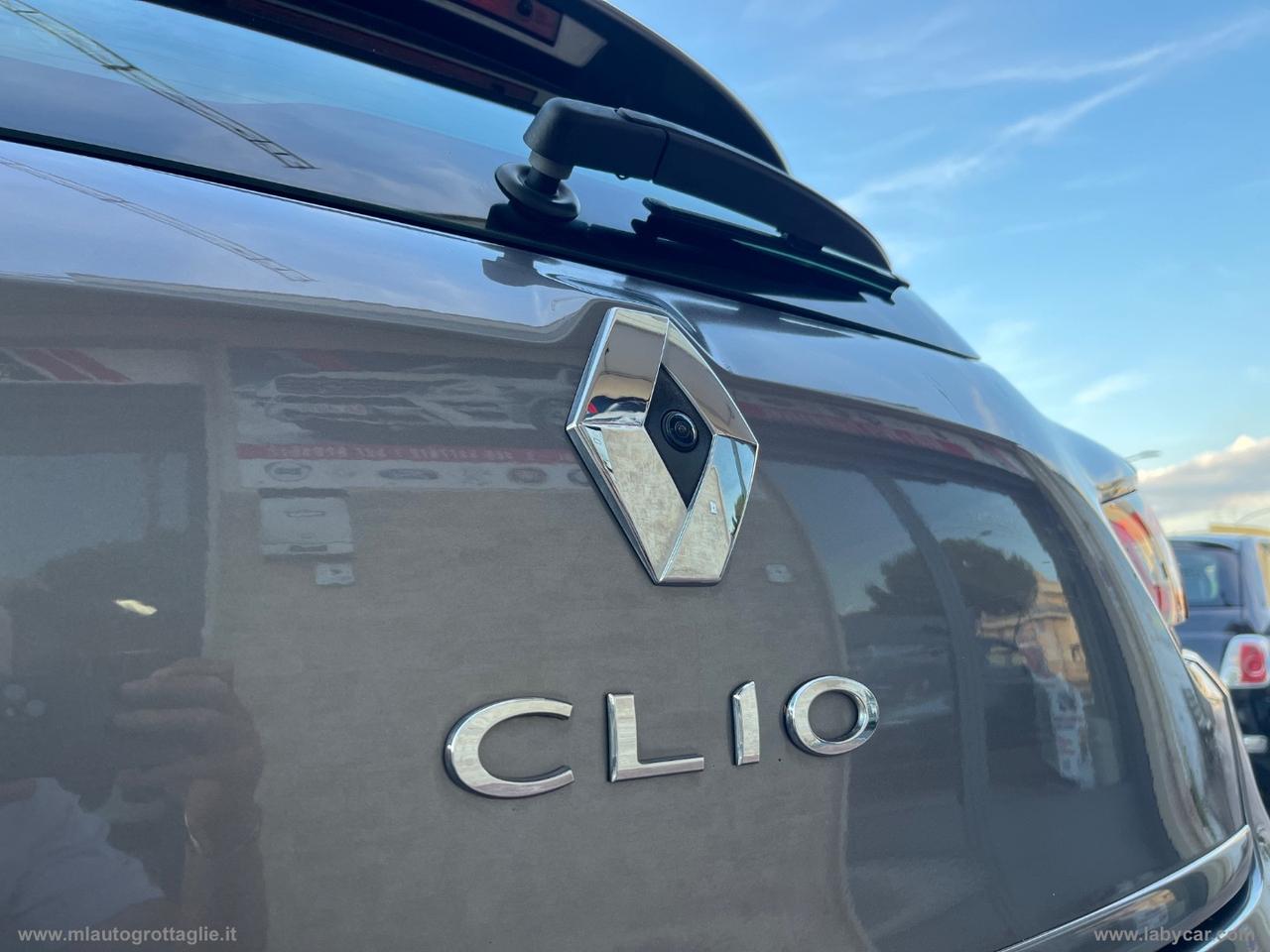 RENAULT Clio 1.2 75 CV GPL 5p. Costume National