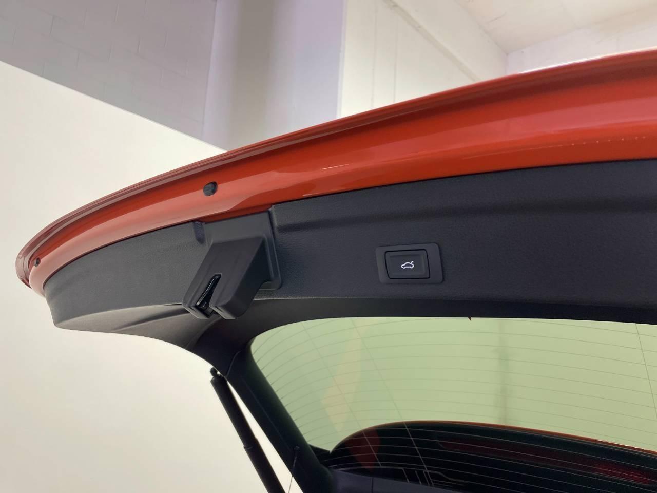 AUDI Q3 SPORTBACK 45 TFSIe S-TRONIC IDENTITY BLACK