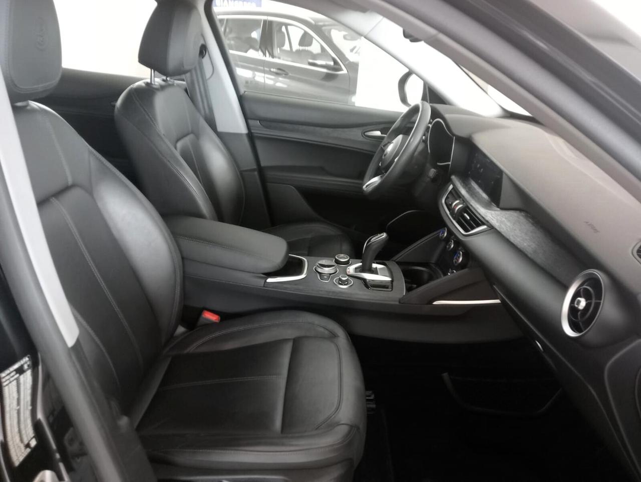 Alfa Romeo Stelvio 2.2 Turbodiesel 190 CV AT8 RWD Executive