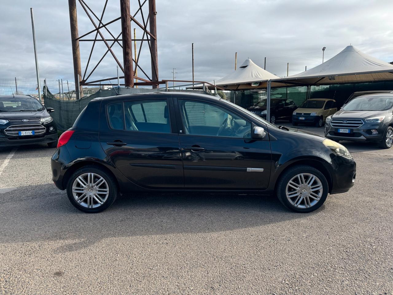 Renault Clio 1.5 dCi 75CV 5 p Dynamique - 2011