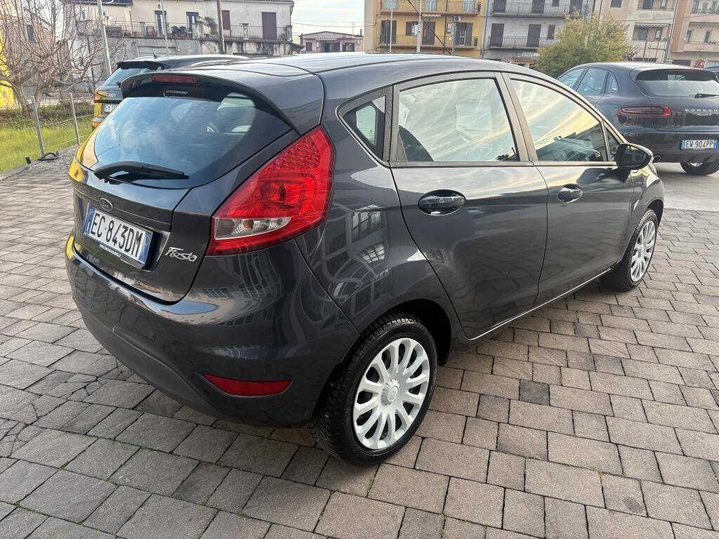 Ford Fiesta 1.4 5 porte Bz.- GPL Titanium