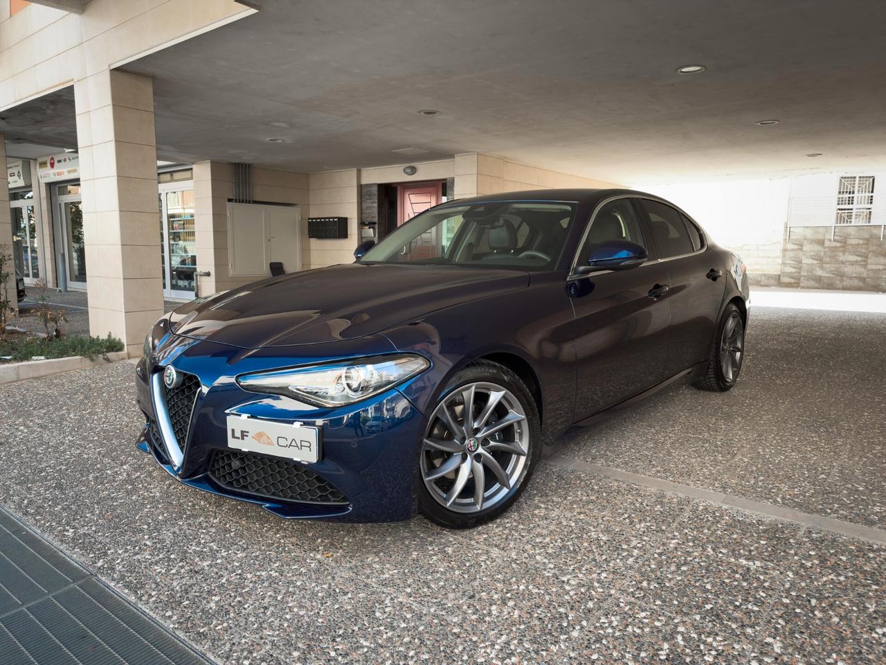 Alfa Romeo Giulia 2.2 Turbodiesel 180 cv AT8 Super PREZZO OUTLET!!!