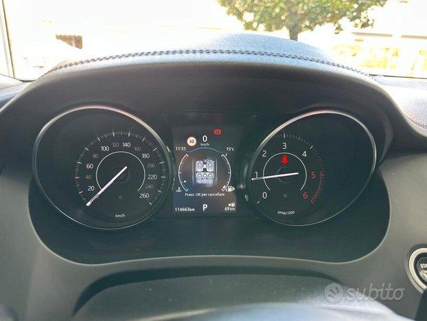JAGUAR E-Pace (X540) E-Pace 2.0D 150 CV A...