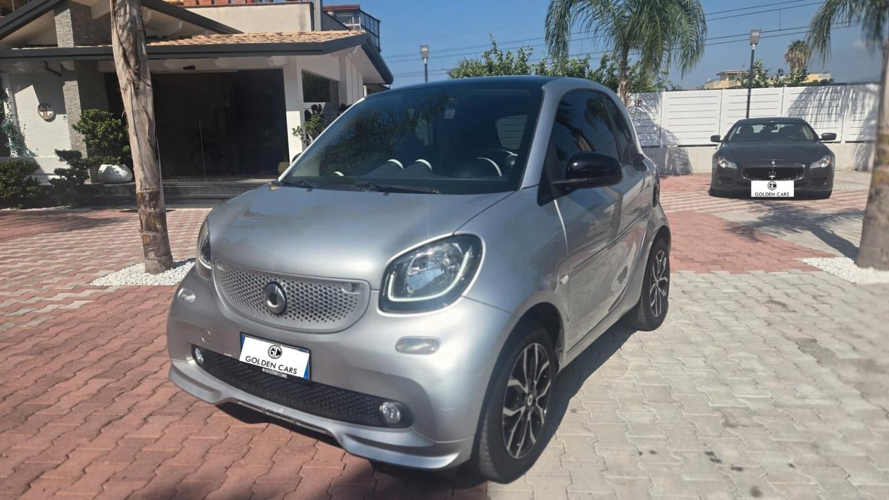 smart forTwo 1.0 Passion 71CV twinamic Uff Italy Nav Led Pelle