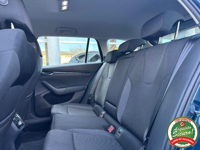 SKODA Octavia 2.0 TDI EVO SCR DSG Wagon Executive