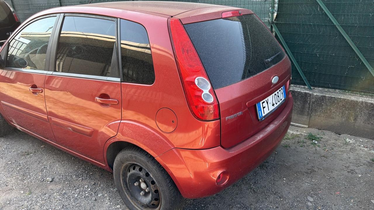 Ford Fiesta 1.4 TDCi 5p. Ghia