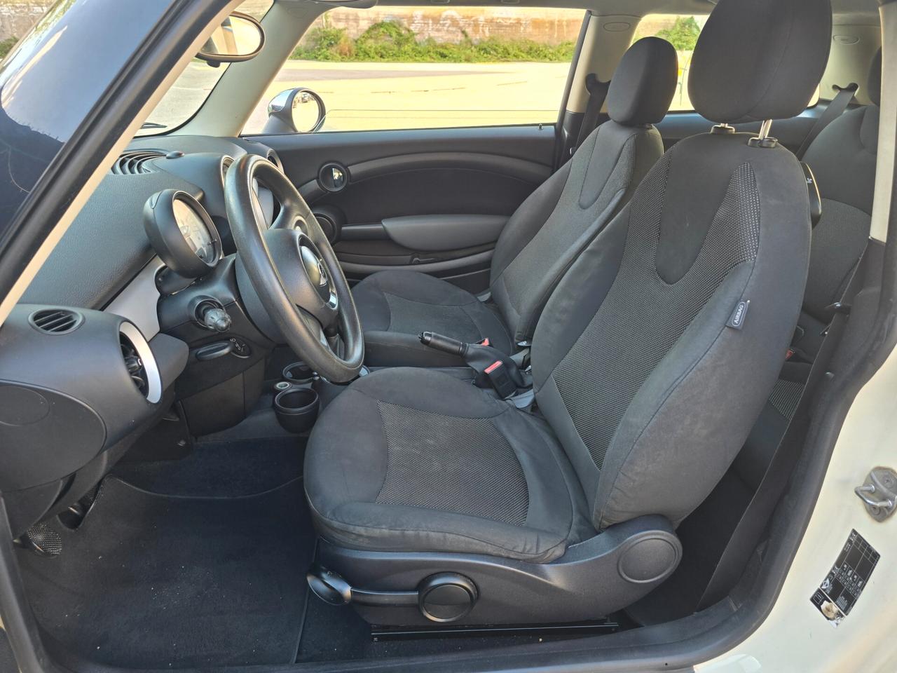 Mini cooper D 1.6 diesel 90cv full opt restyling 2010