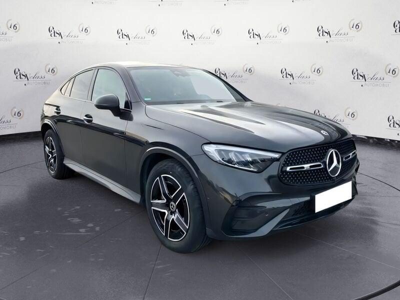 Mercedes-Benz GLC Coupé Mercedes-Benz GLC 220d 4Matic Premium AMG BLACK PACK