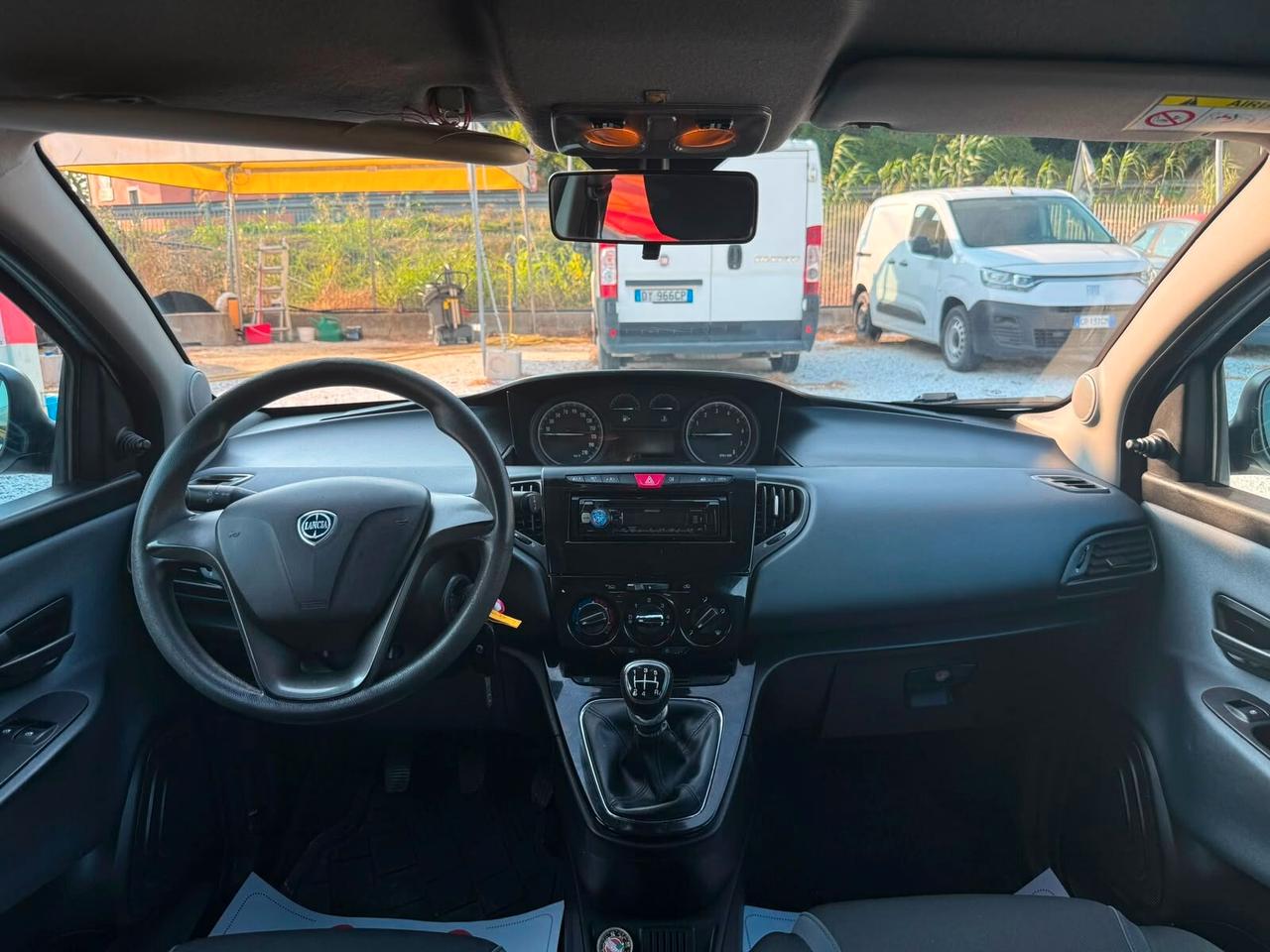 Lancia Ypsilon 1.2 69 CV 5 porte Gold
