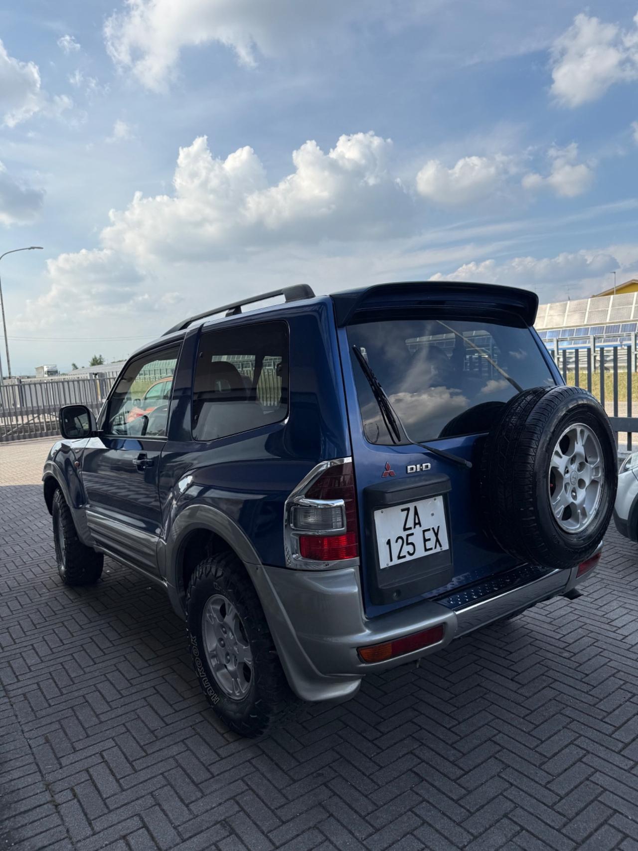 Mitsubishi Pajero 3.2 16V DI-D 3p. GLS