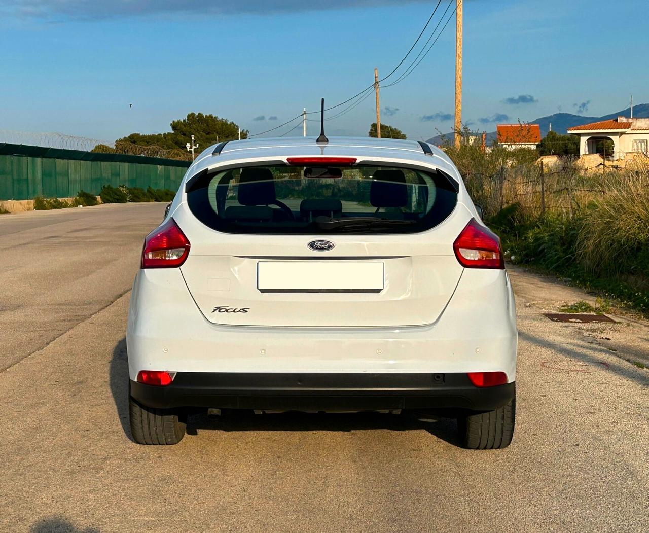 Ford Focus 1.5 TDCi 120 CV Turbo Diesel - Anno 2017 con apple car play e android auto