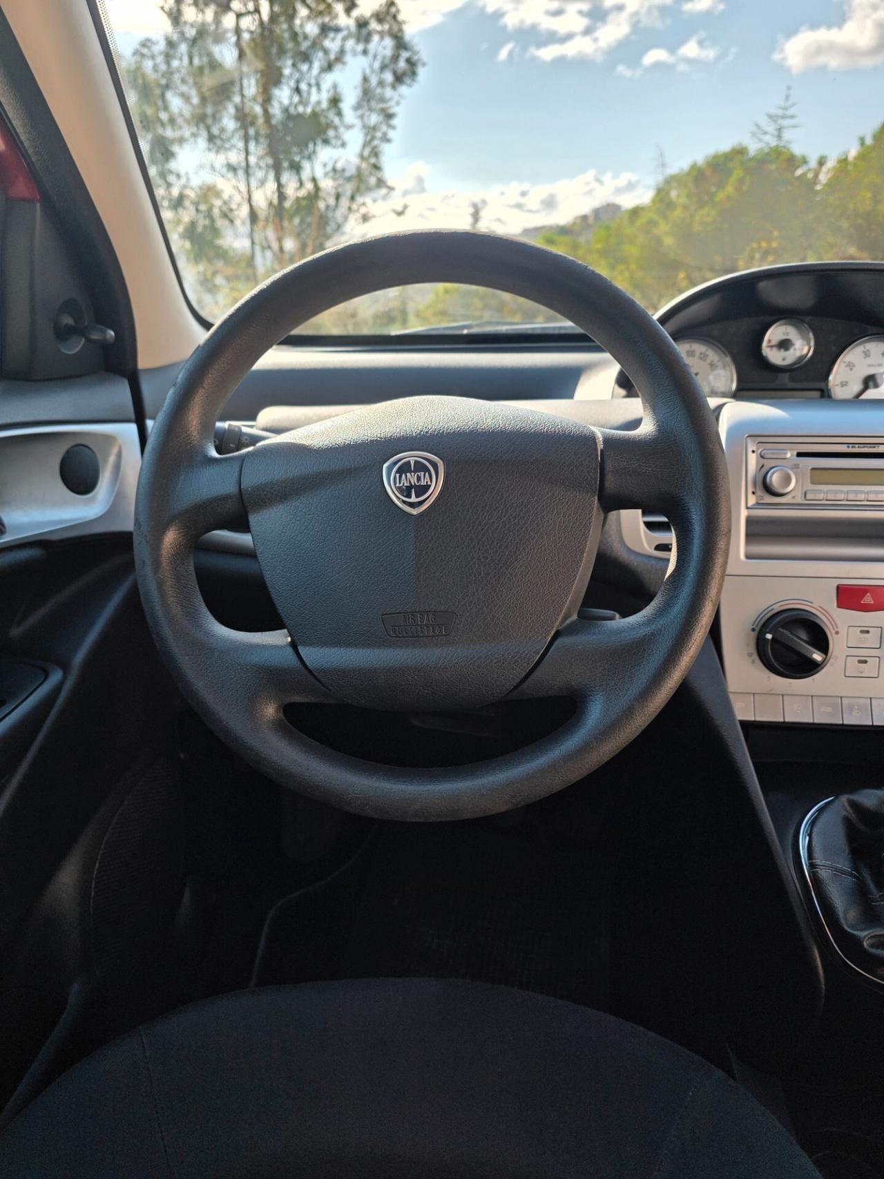 Lancia Ypsilon 1.2 Argento