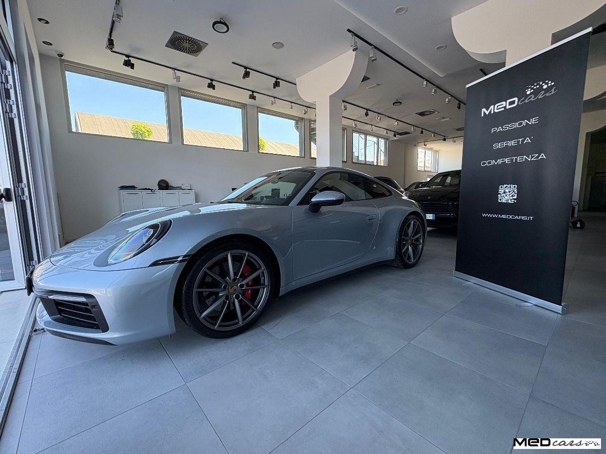 PORSCHE - 992