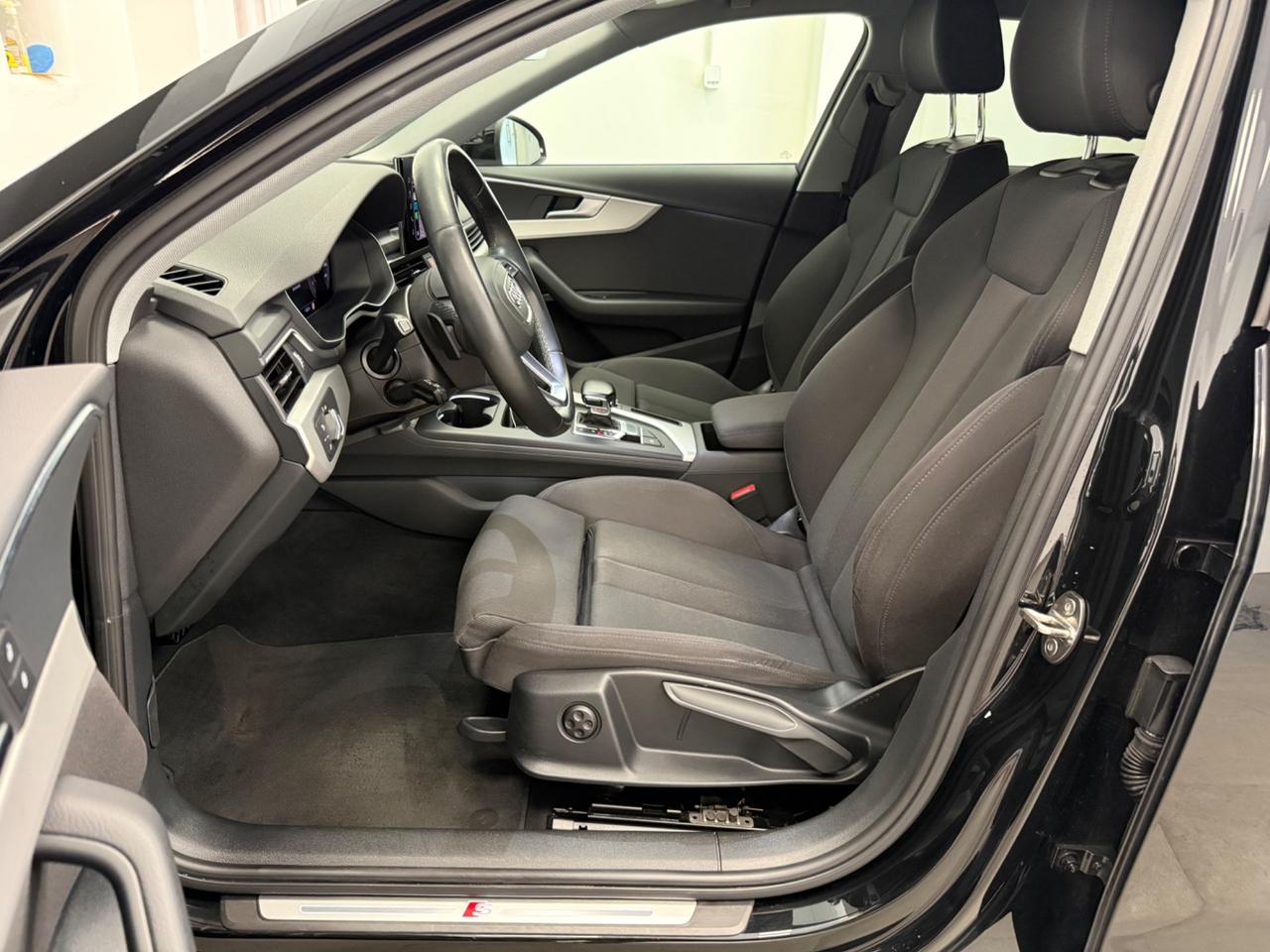 Audi A4 Avant 40 TDI S tronic line edition