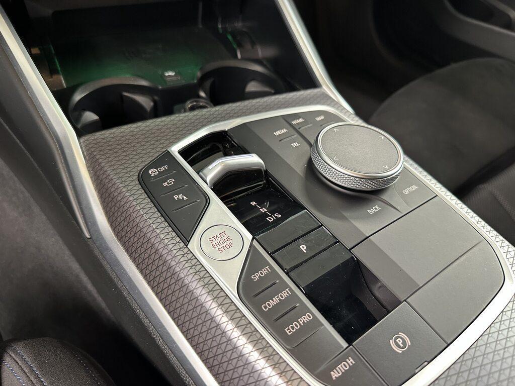 BMW Serie 3 Berlina 320 d Mild Hybrid 48V M Sport Pro xDrive Steptronic