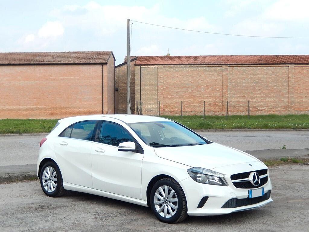 MERCEDES Classe A 180 d con DISTRIBUZIONE NUOVA