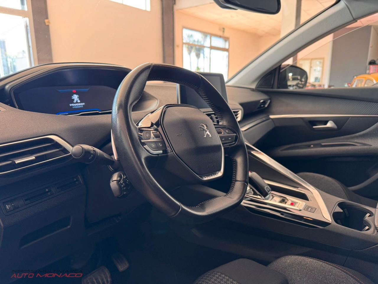 Peugeot 3008 BlueHDi S&S EAT8 Business 2020 130cv