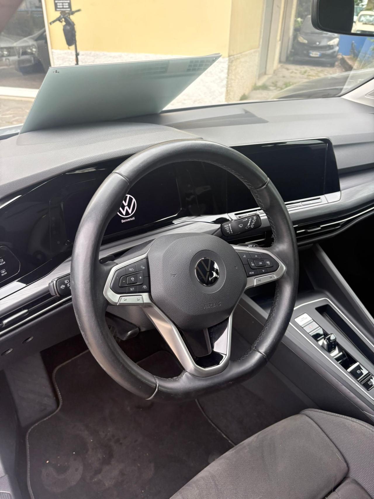 Volkswagen Golf 8 style