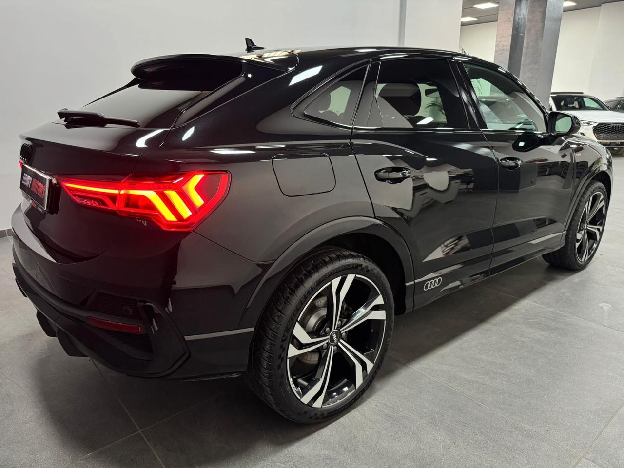 Audi Q3 SPORTBACK 35 TDI S-LINE EDITION