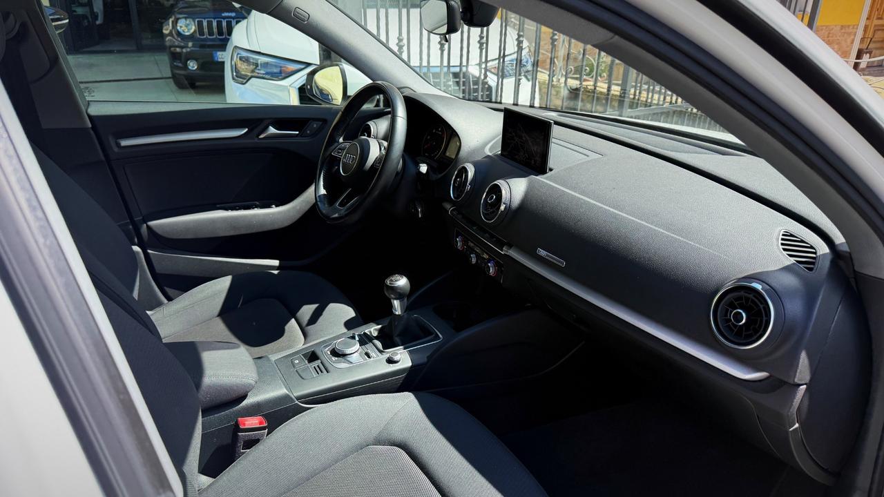 Audi A3 Sportback 1.6 TDI Business Sport - 2019