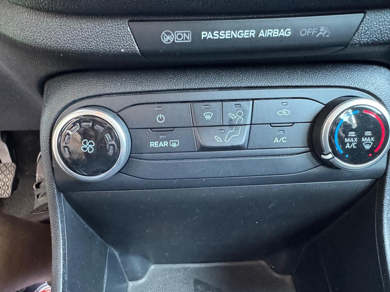 Ford Fiesta 1.5 EcoBlue 5 porte Connect