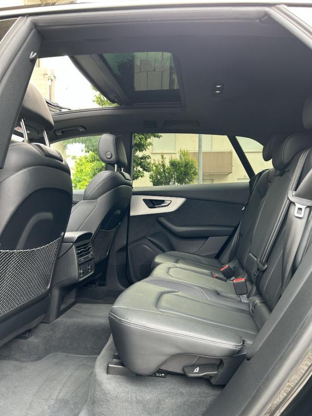 AUDI Q8 50 TDI 286 CV 3x S LINE PANORAMA CERCHI 21"