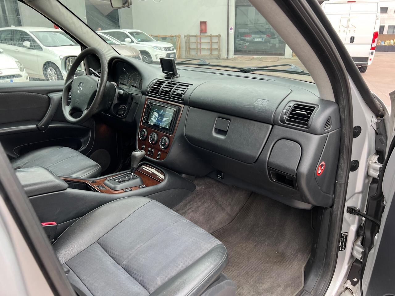 Mercedes-benz ML 270 turbodiesel cat CDI SE Twin