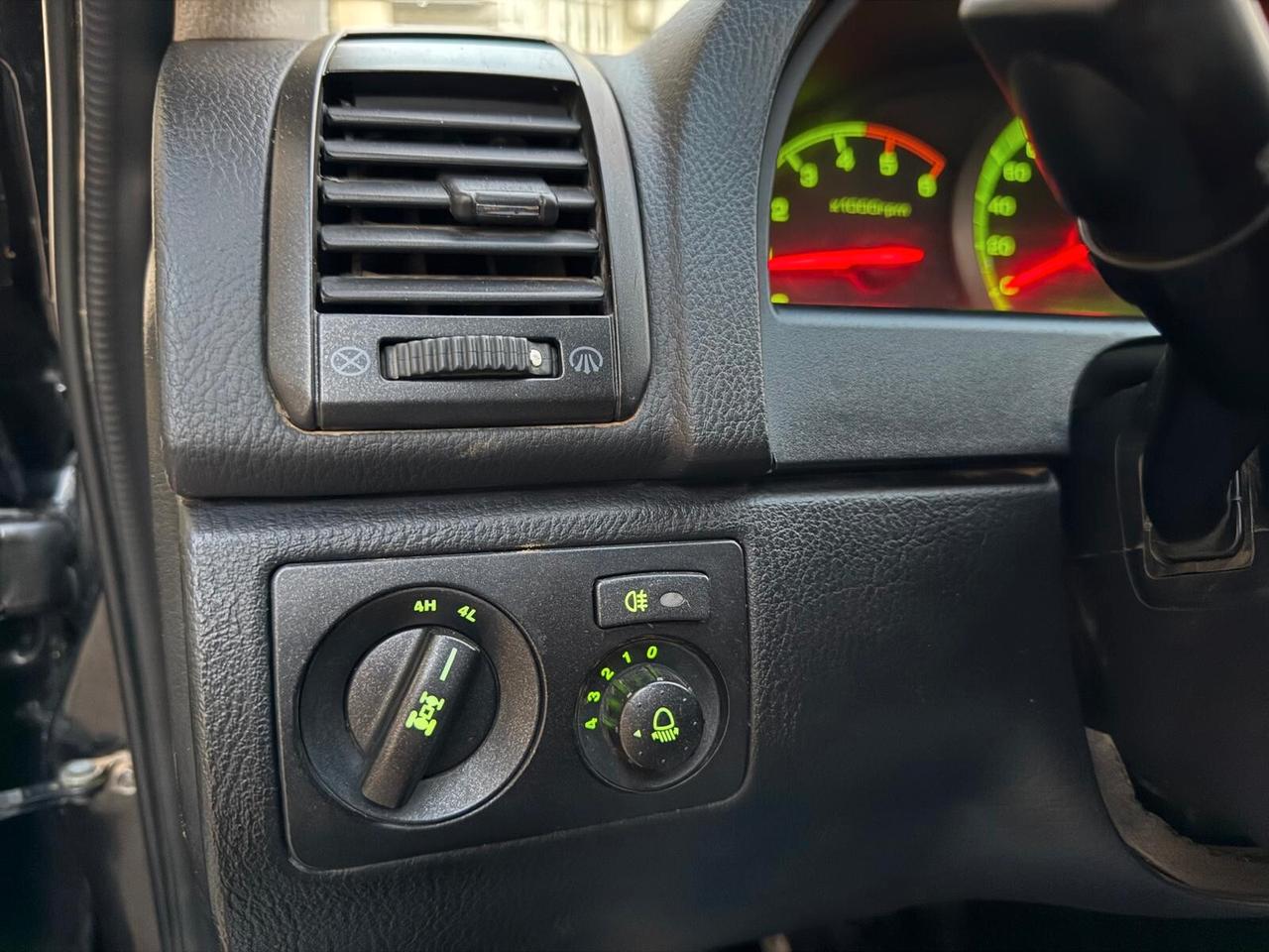 Ssangyong REXTON II 2.7 5 POSTI AUTOCARRO