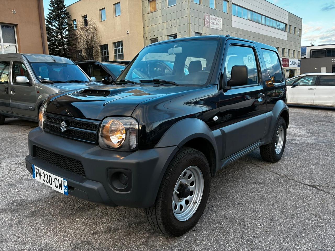 SUZUKI JIMNY 4WD 1.3i 85CV - GANCIO TRAINO