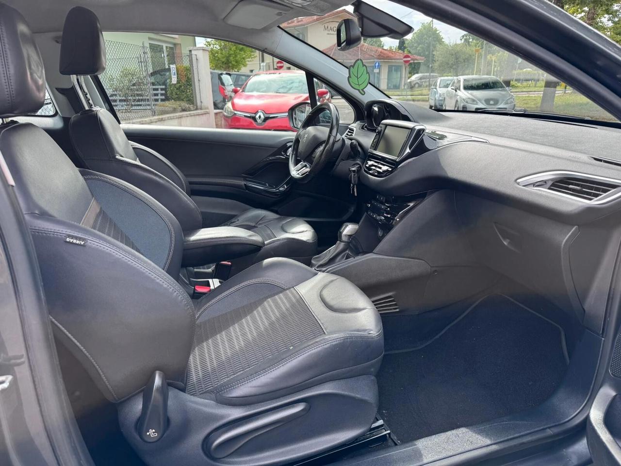 Peugeot 208 1.6 e-HDi 92 CV Stop&Start ETG6 3 porte Allure