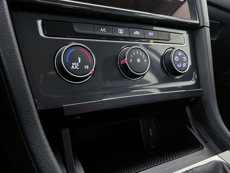 Volkswagen Golf Golf 5p 1.5 tgi Business 130cv