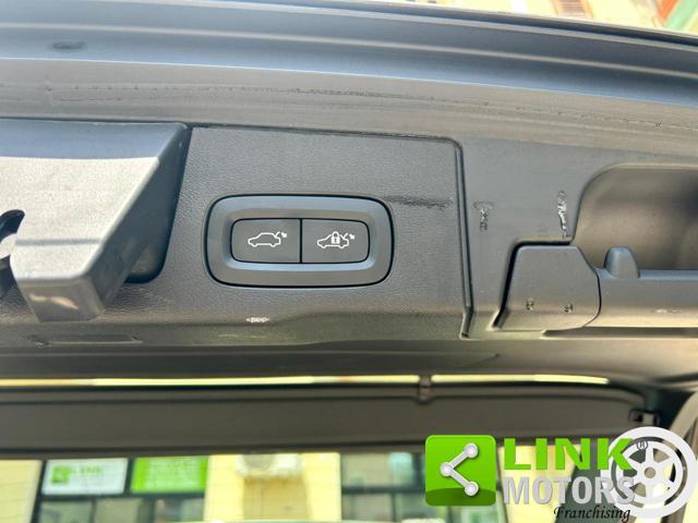 VOLVO XC60 Momentum pro MILD HYBRID B4