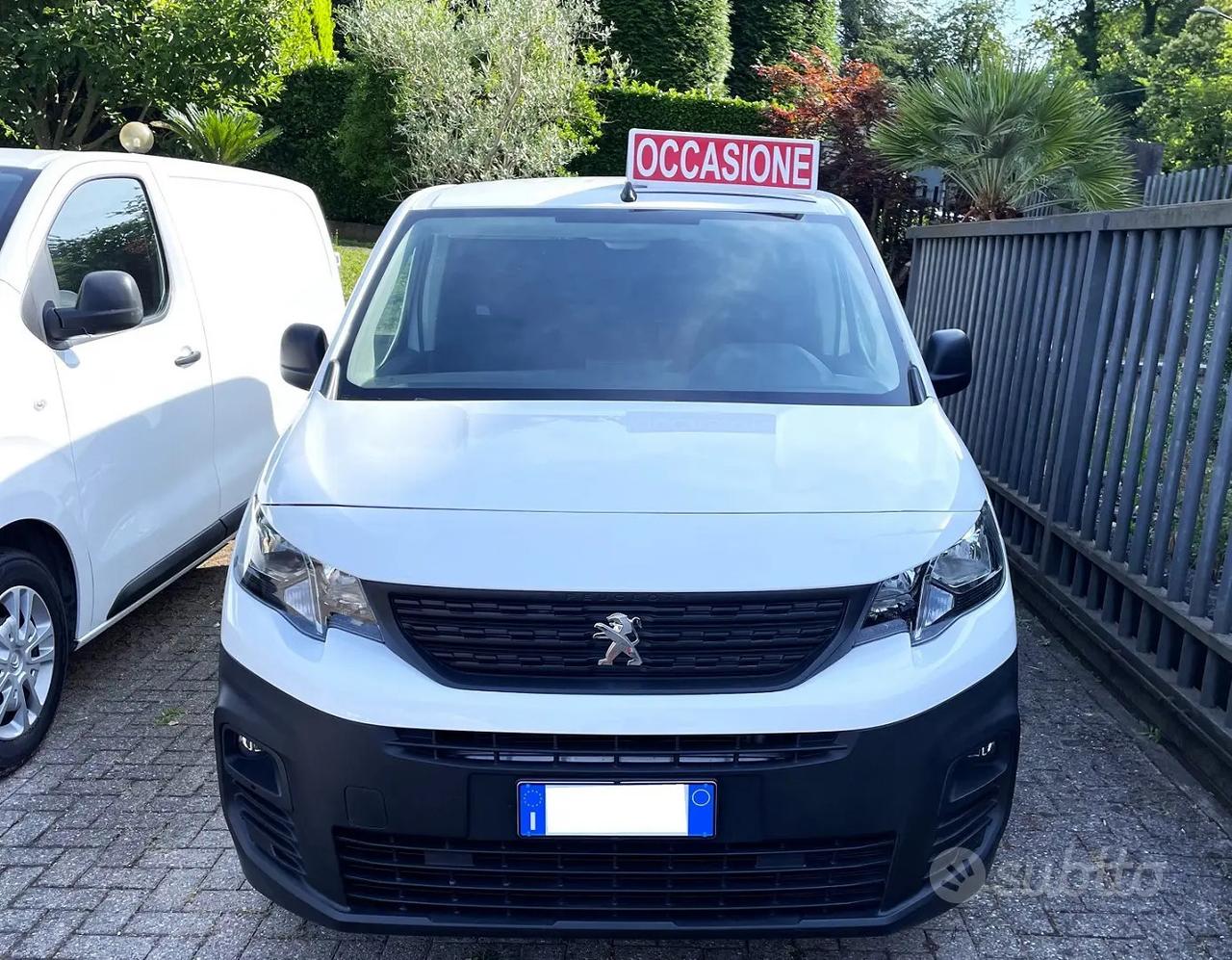 Peugeot Partner 1.5 BlueHdi Premium 3 Posti - E6