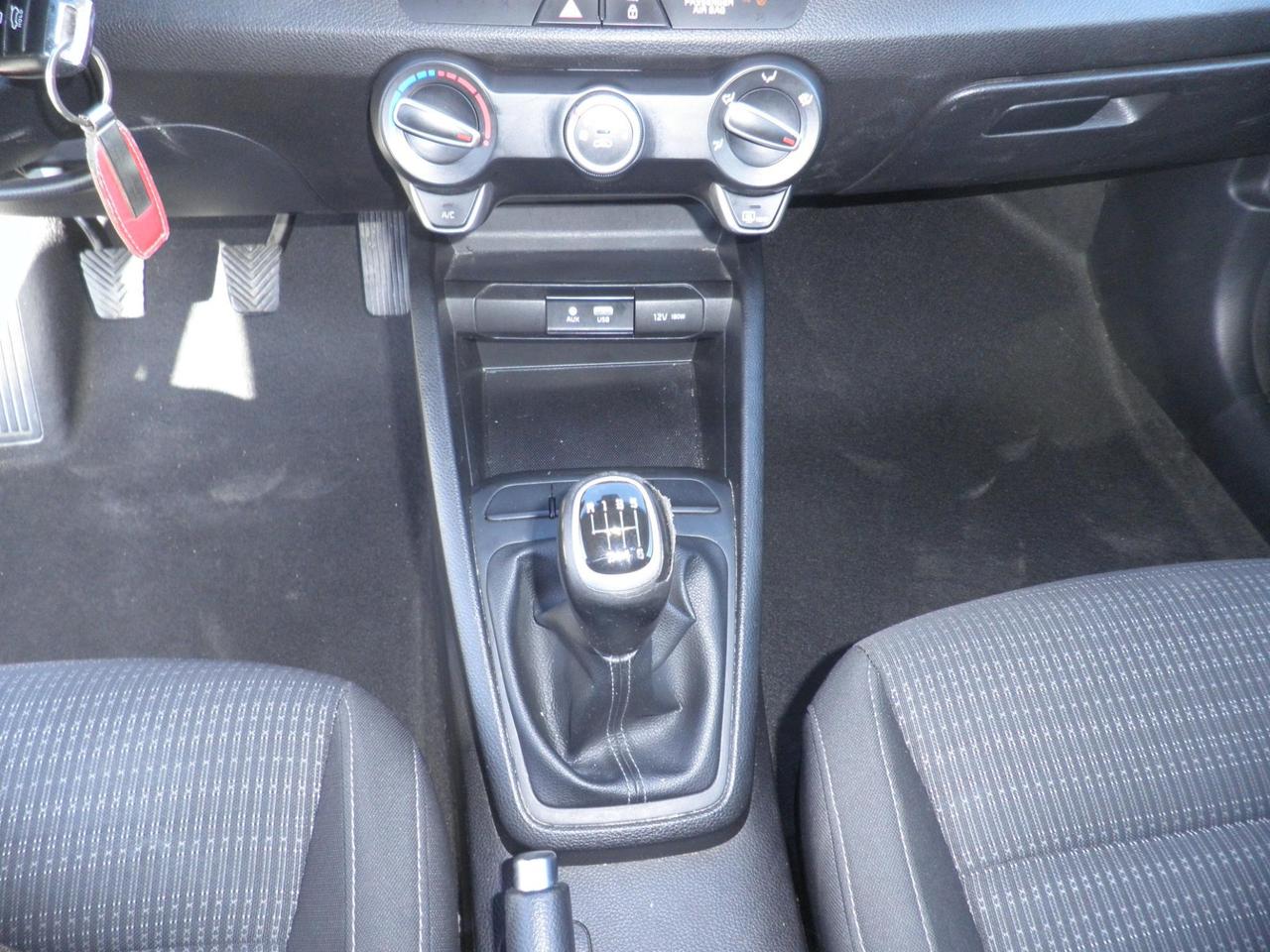 Kia Stonic 1.4 mpi Urban 100cv