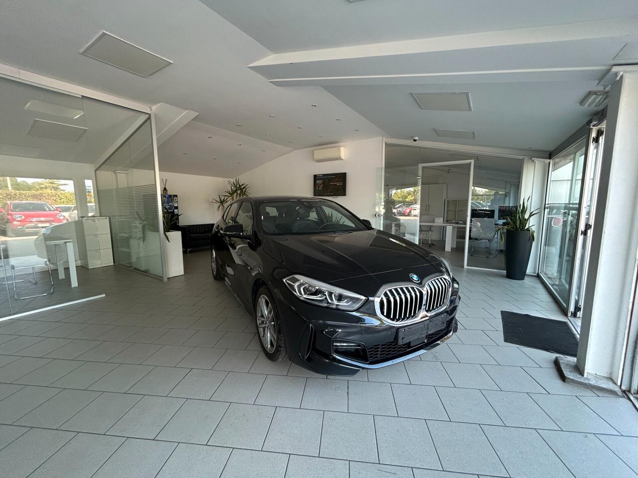 Bmw 118 118i 5p. Msport
