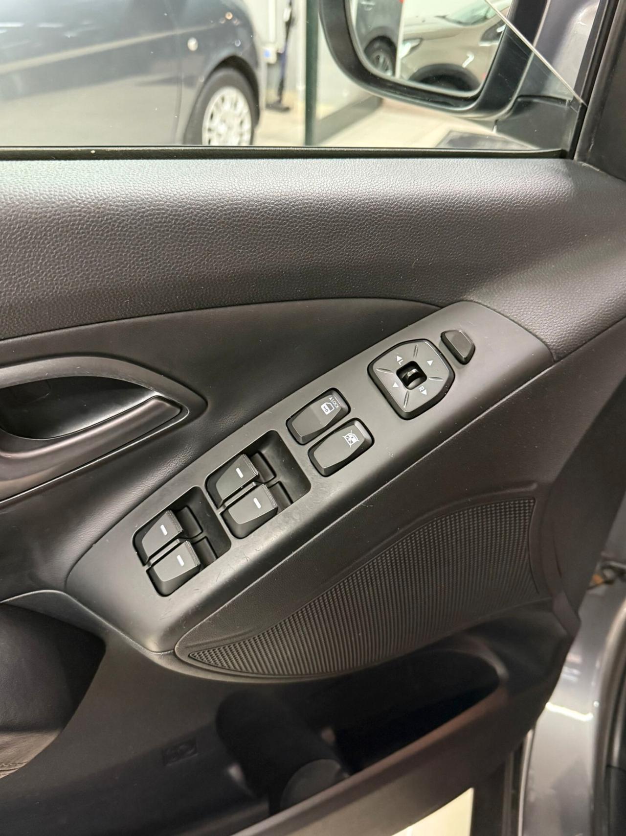 Hyundai iX35 1.7 CRDi 2WD Xpossible