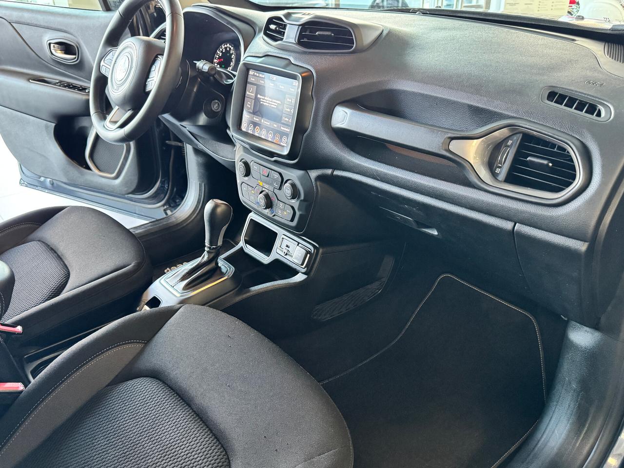Jeep Renegade 1.5 Turbo T4 MHEV Limited