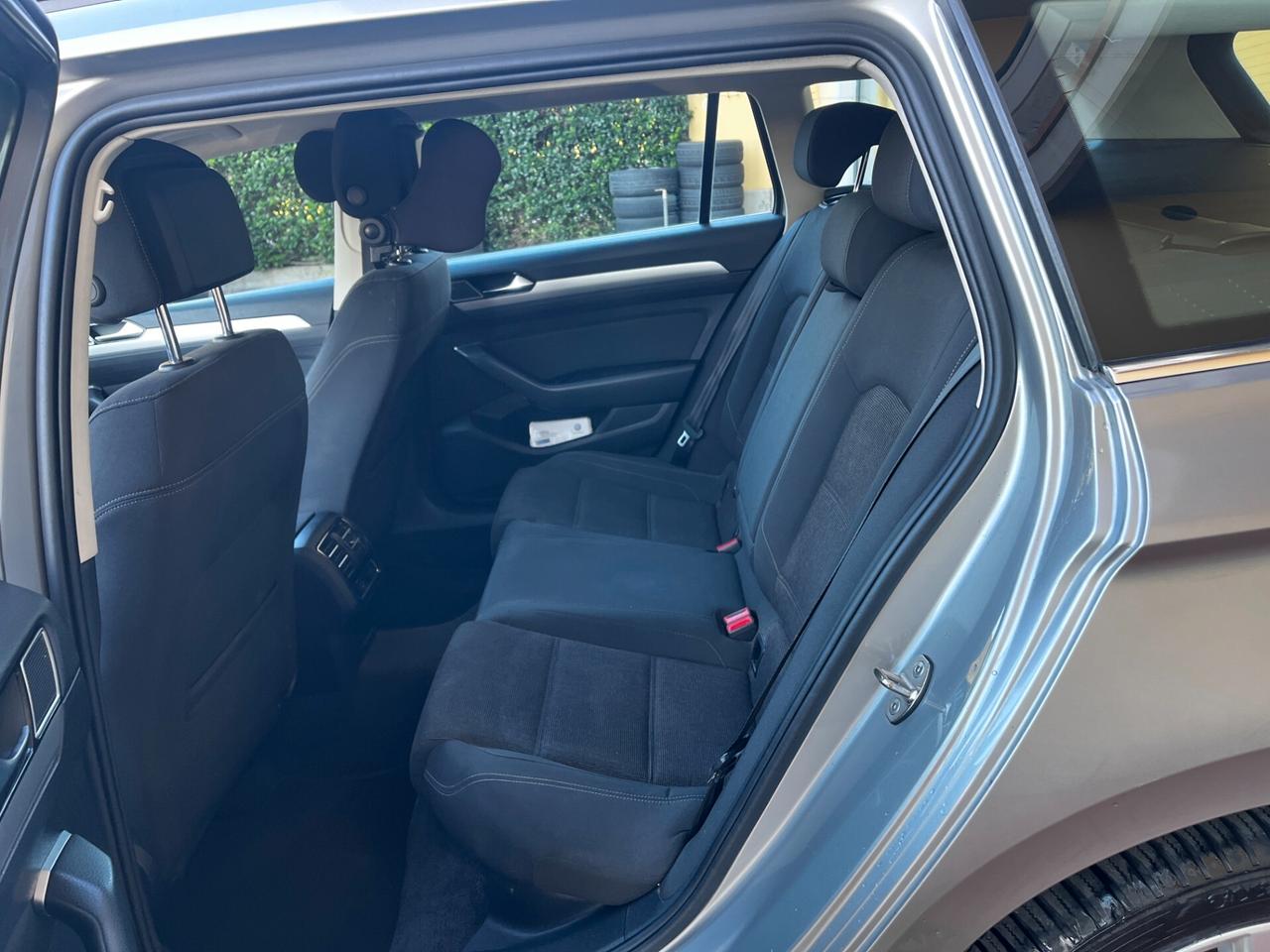 Volkswagen Passat Variant 2.0 TDI DSG Comfortline BlueMotion Technology