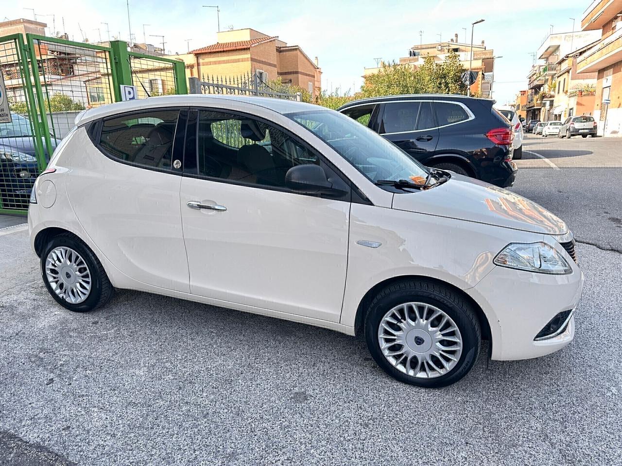 Lancia Ypsilon 1.2 69 CV 5 porte GPL Ecochic Gold