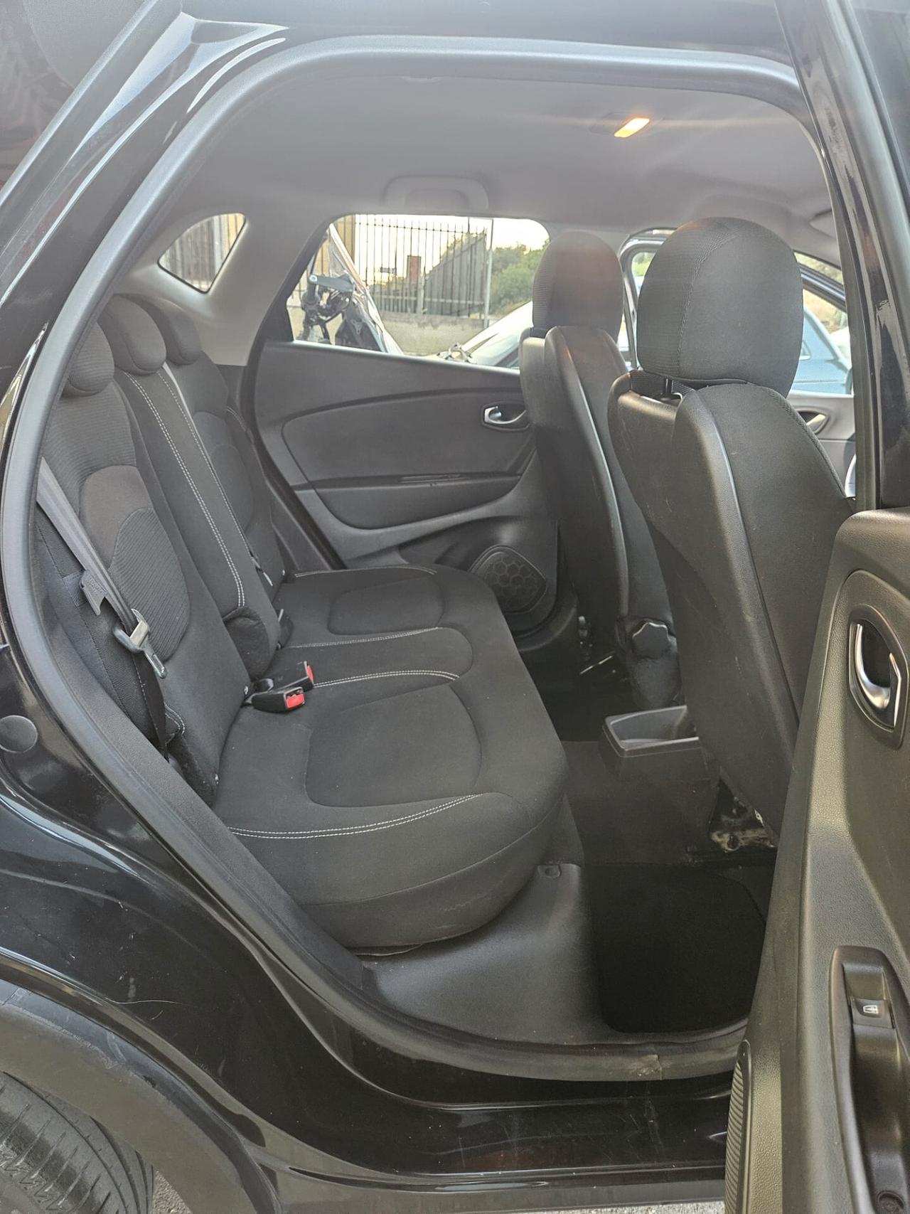 Renault Captur 1.5dci 66kw 90cv FULL NEOPATENTATI